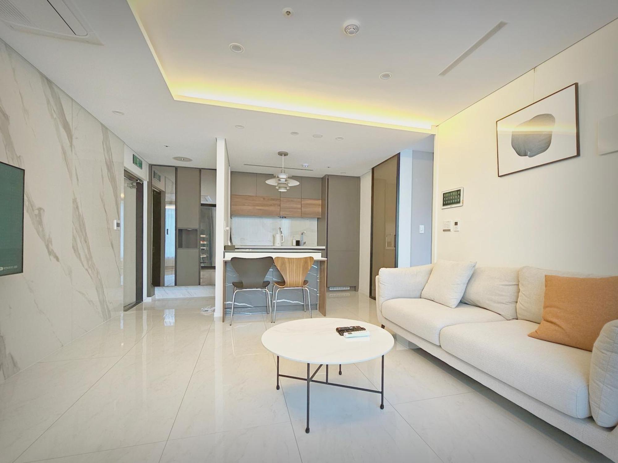 Апартаменты Uh Flat The Seocho Сеул Экстерьер фото