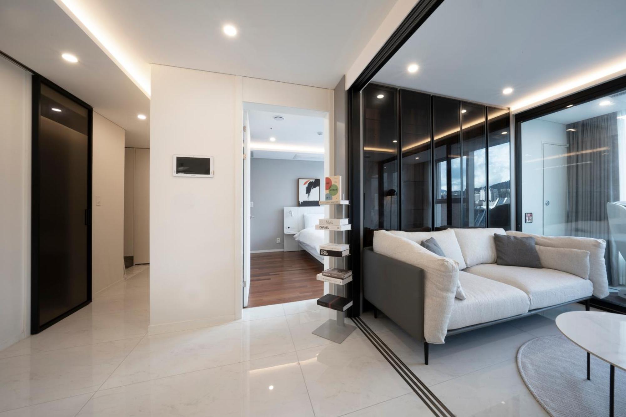 Апартаменты Uh Flat The Seocho Сеул Экстерьер фото