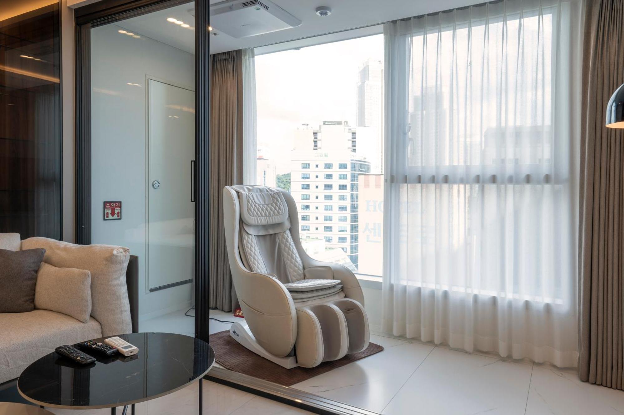 Апартаменты Uh Flat The Seocho Сеул Экстерьер фото